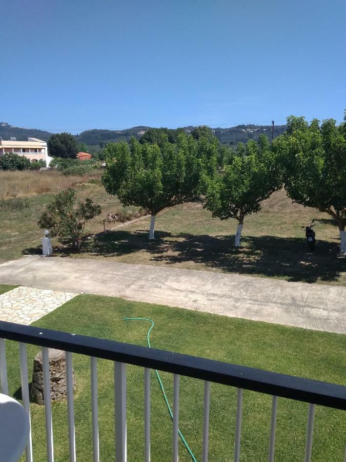 Sam΄S Rooms Agios Georgios  Bagian luar foto